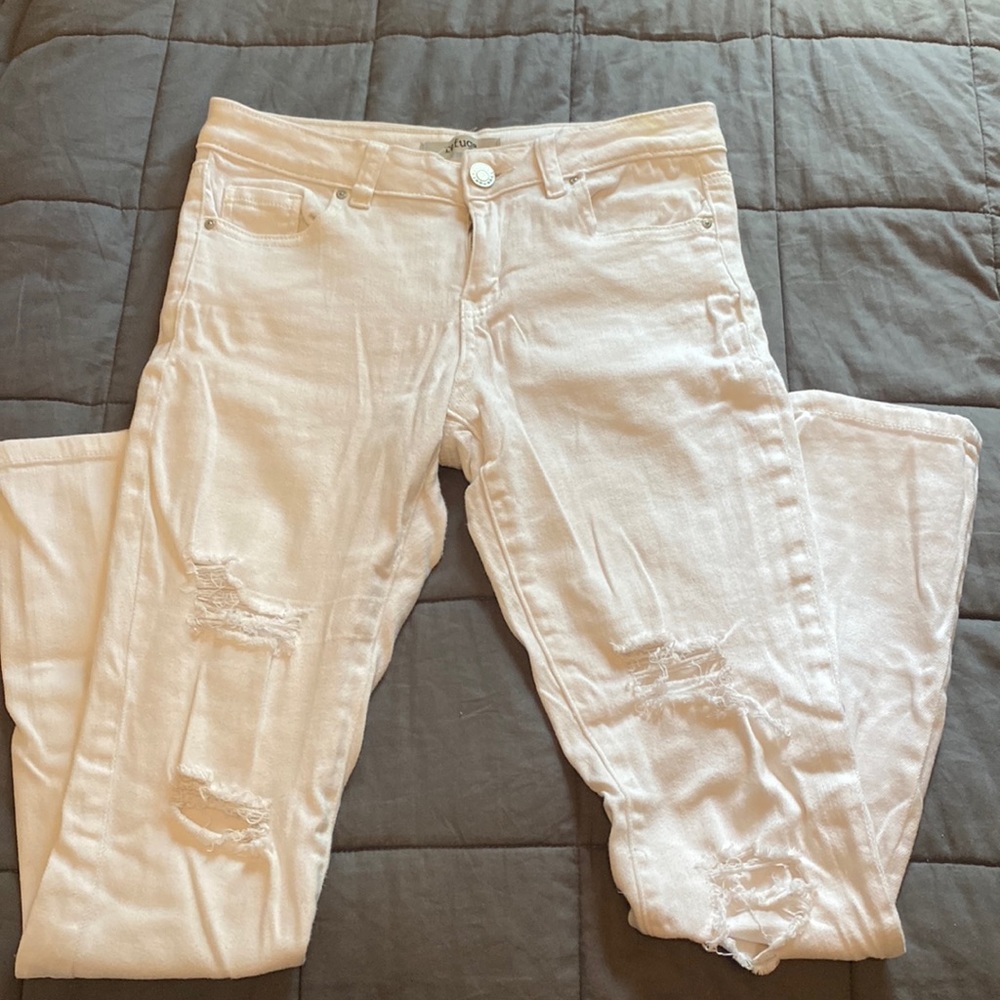 Refuge size 0 ripped white jeans